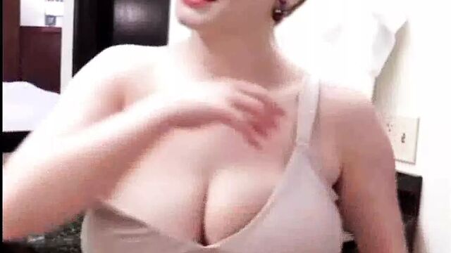 christina hendricks